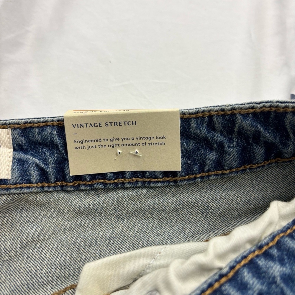 NEW Women's Size 16 UNIVERSAL THREAD Blue Vintage Raw Hem Denim Shorts Stretch - Picture 6 of 12